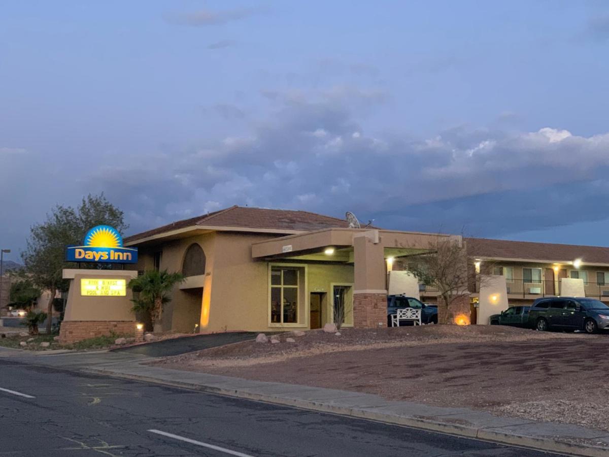 Days Inn By Wyndham Lake Havasu Lake Havasu City Exterior foto