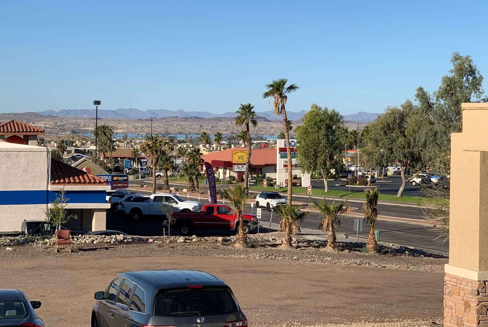 Days Inn By Wyndham Lake Havasu Lake Havasu City Exterior foto