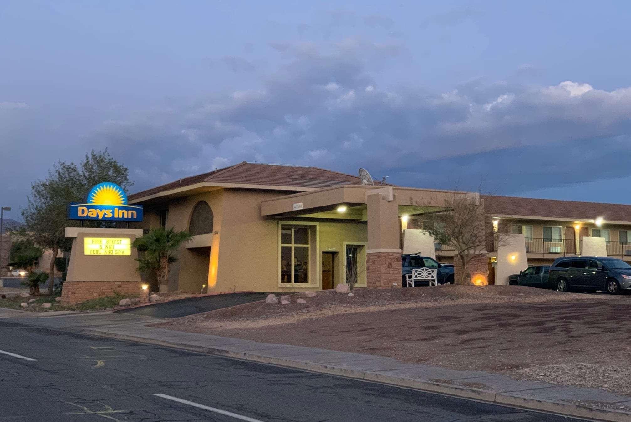 Days Inn By Wyndham Lake Havasu Lake Havasu City Exterior foto